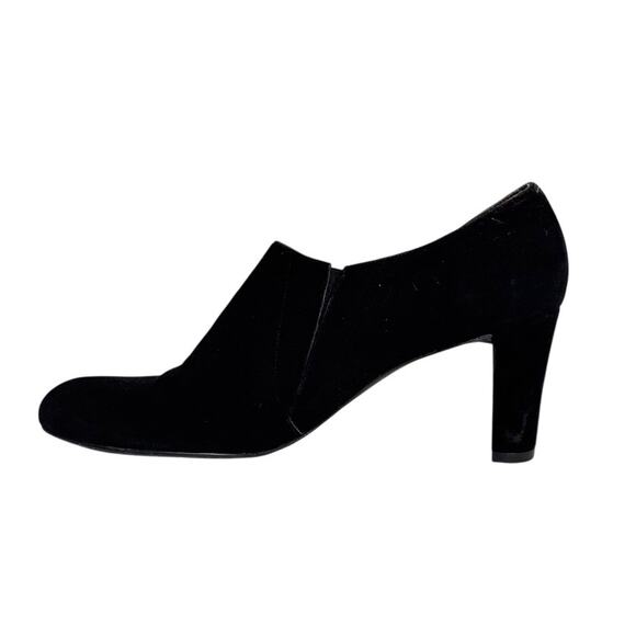 Vintage Stuart Weitzman Black Suede Pull On Almond Toe Booties Size 7.5N Witchy - Picture 7 of 15
